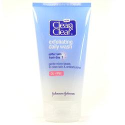 Clean & Clear Exfoliating Daily Wash 150ml